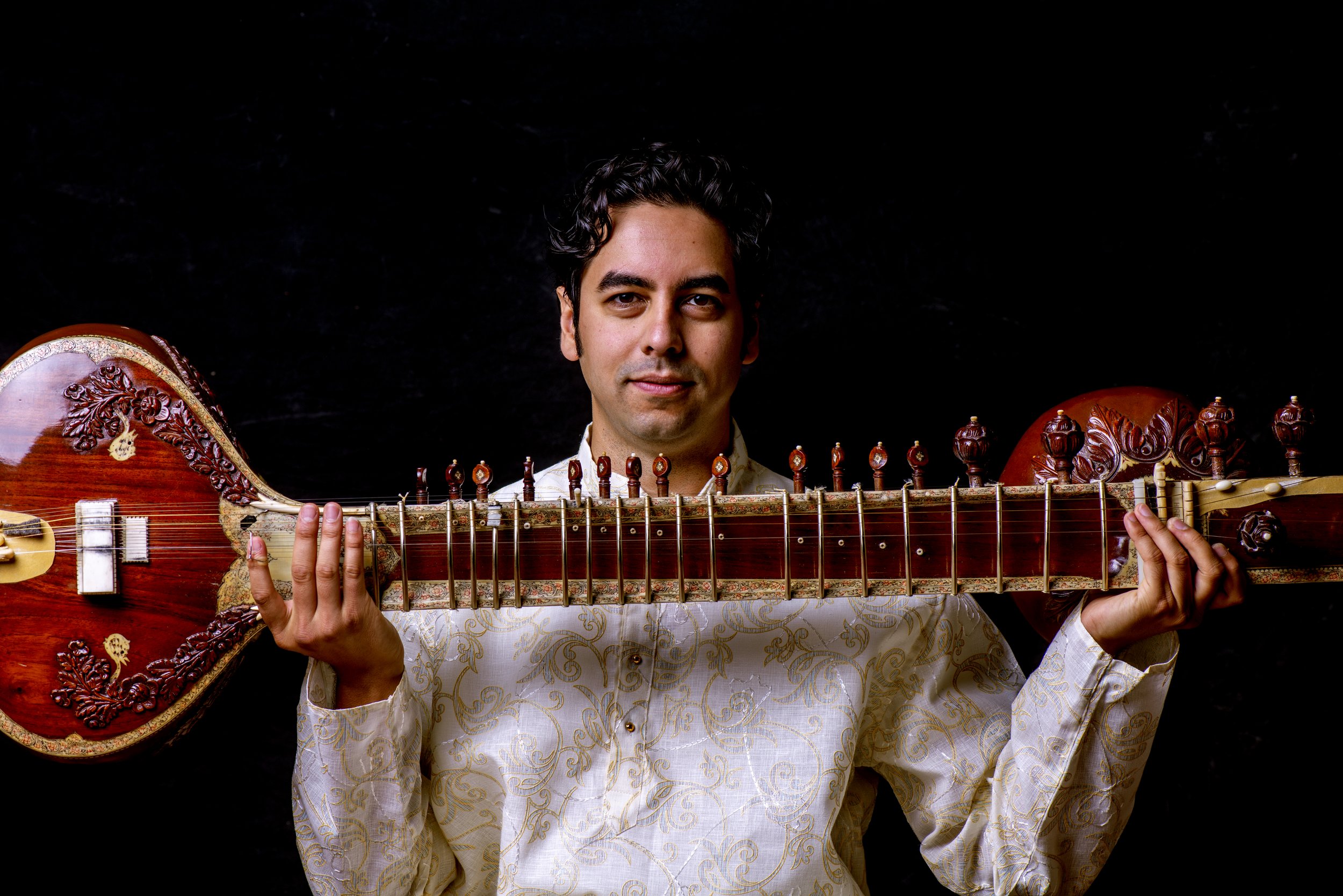 Arjun Sitar horizontal.jpg