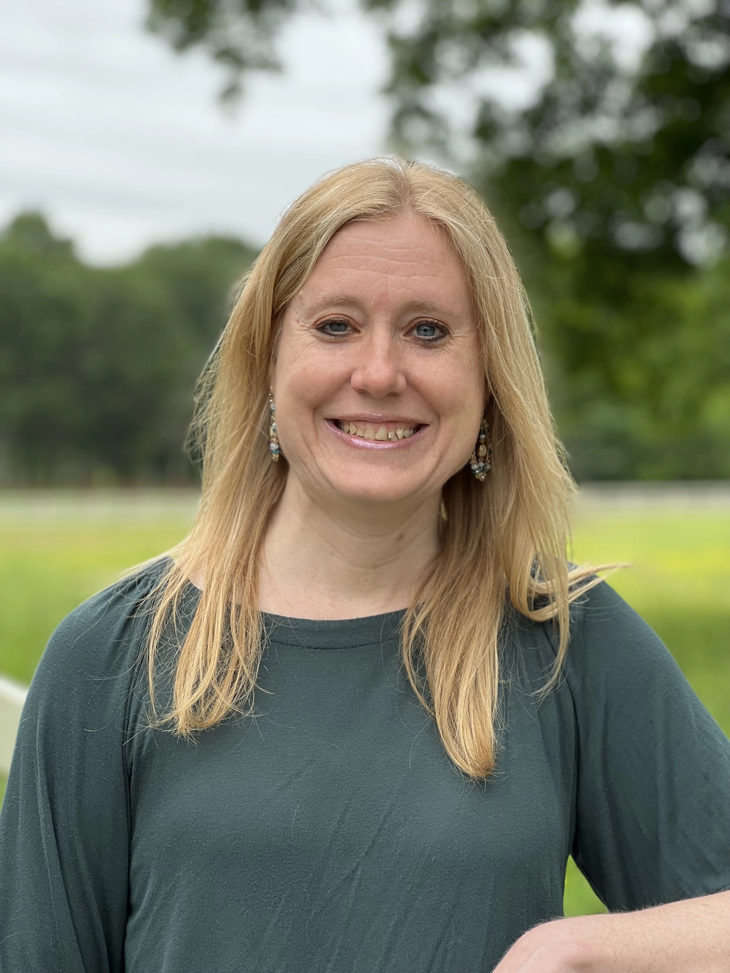 Interns at Lantern Lane Farm