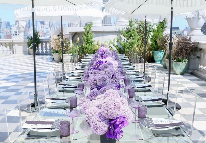 The most ethereal purple rooftop florals for the @afterpayusa NYFW luncheon last month 

Florals, event design, purple florals, table decor, tablescape, New York event 

#eventdesigner #nyfwevents #nyfw2022 #eventdesign #floraldesign #floralart #tabl