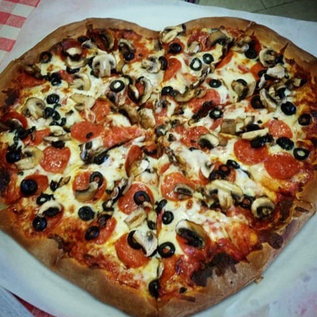 Will you be our Valentine? 💌 Valentine&rsquo;s Day is coming up, so reserve your ❤️ heart-shaped pizza 🍕at Agrusa&rsquo;s Italian Restaurant 🇮🇹