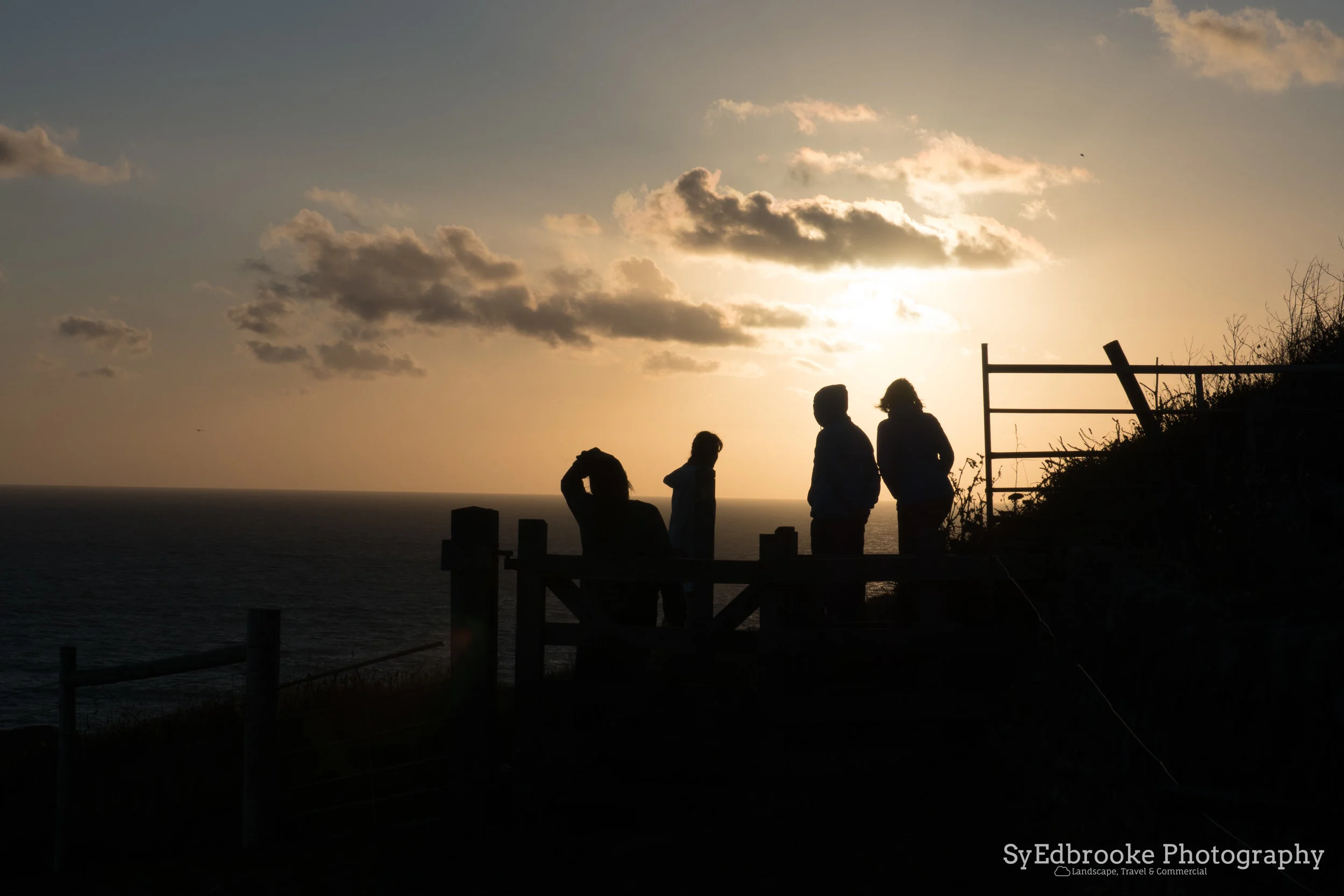 An English summer evening. f10, ISO 200, 1/250, 36mm