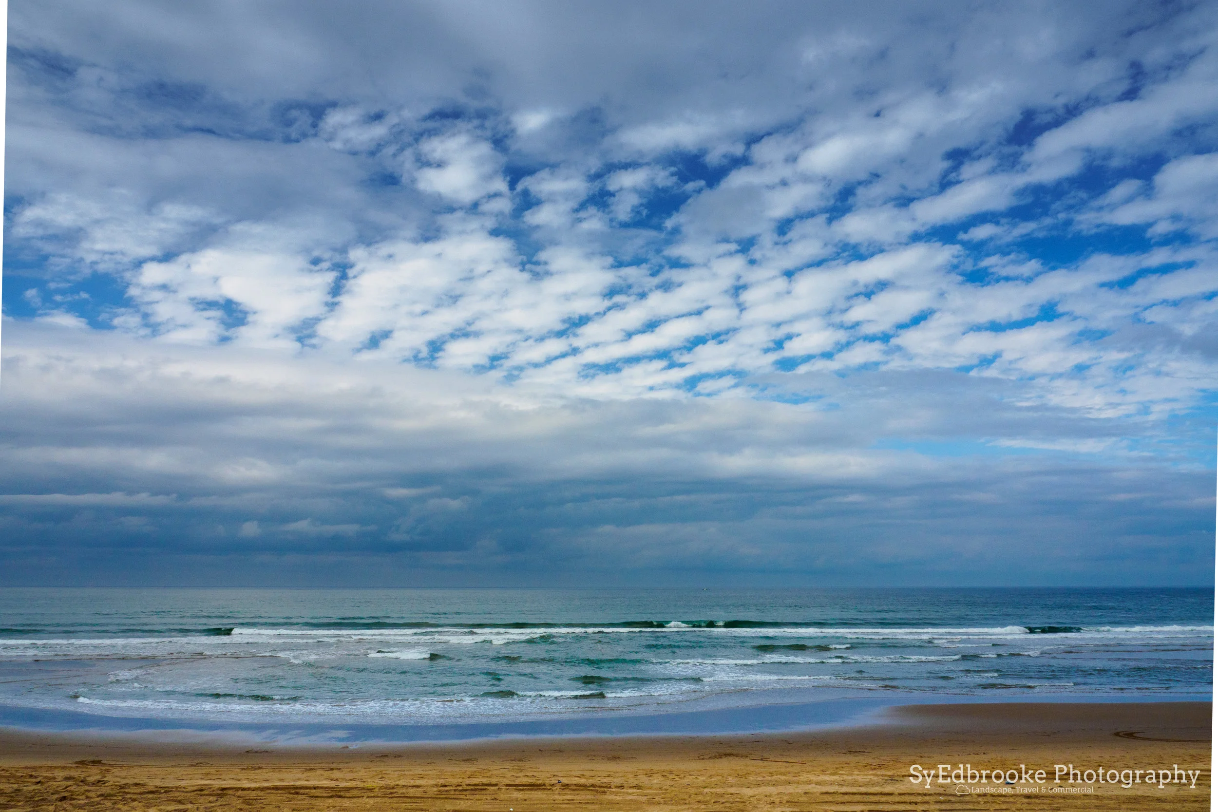 Sun, Sea & Blue Skies. f11, ISO 200, 1/200, 24mm