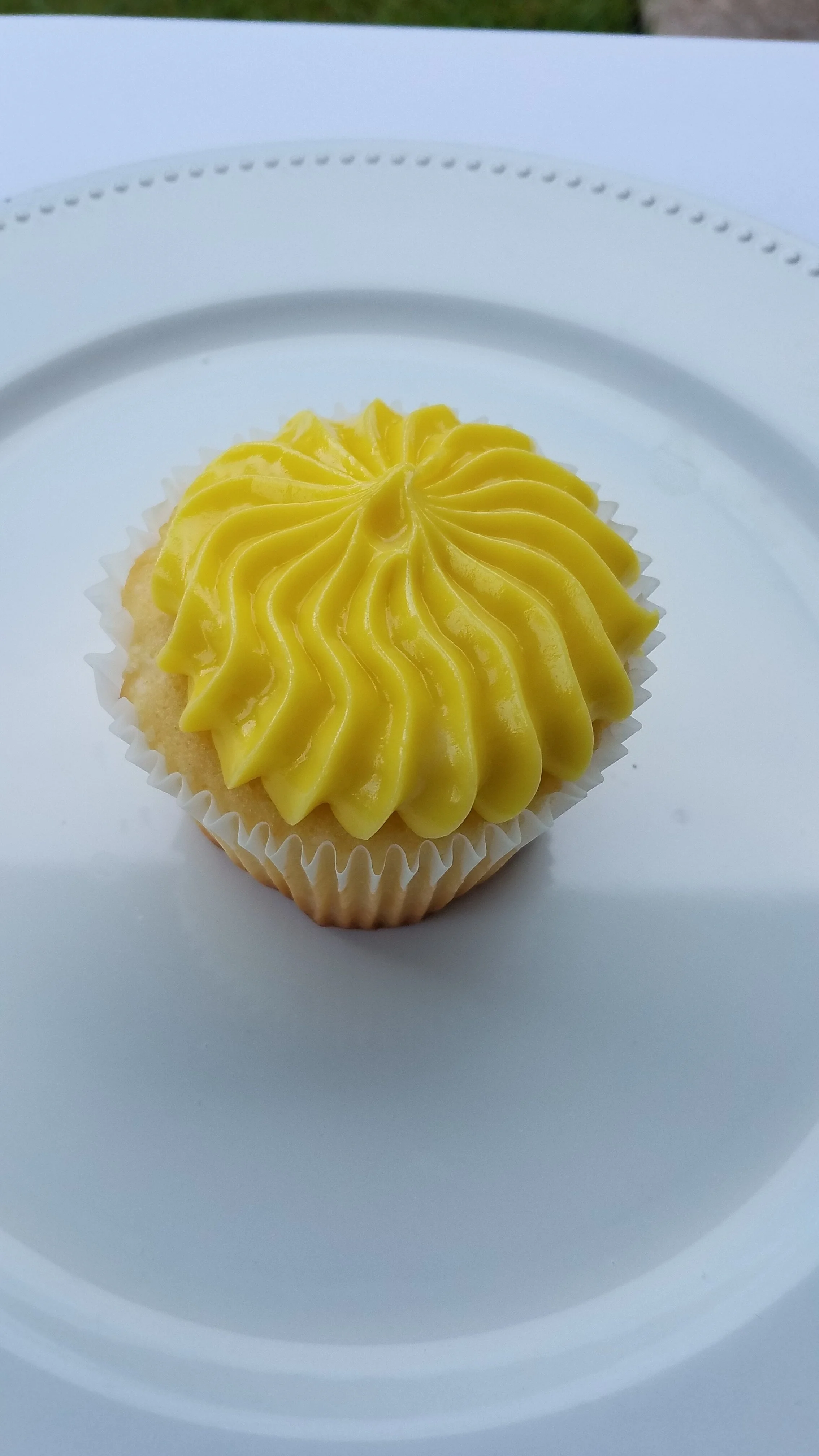 Jumbo Lemon Cupcake w/Cream Cheese Buttercream