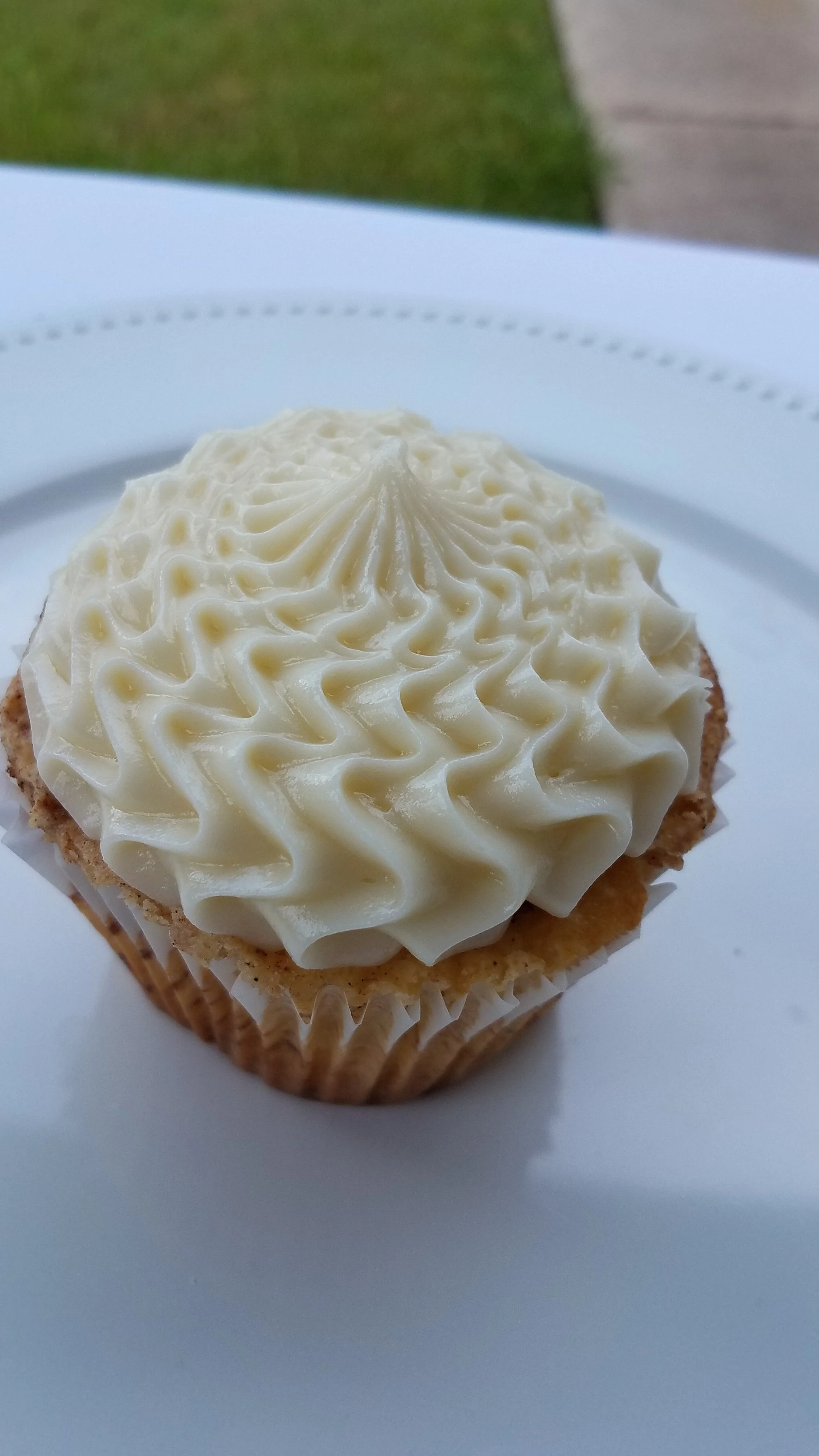 Jumbo Vanilla Cupcake (Select Your Frosting)