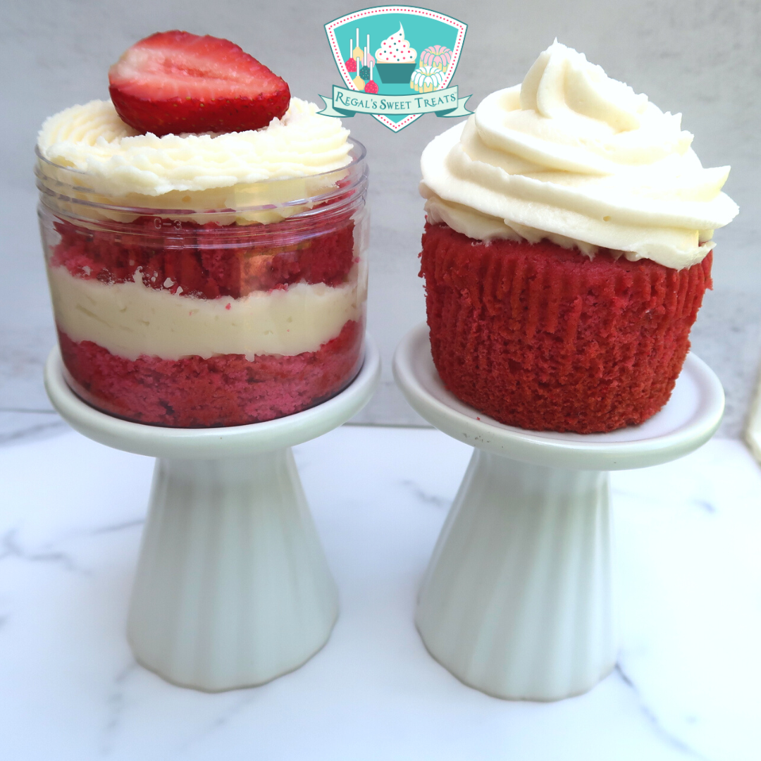 Cake Jar Traditional Strawberry Cake