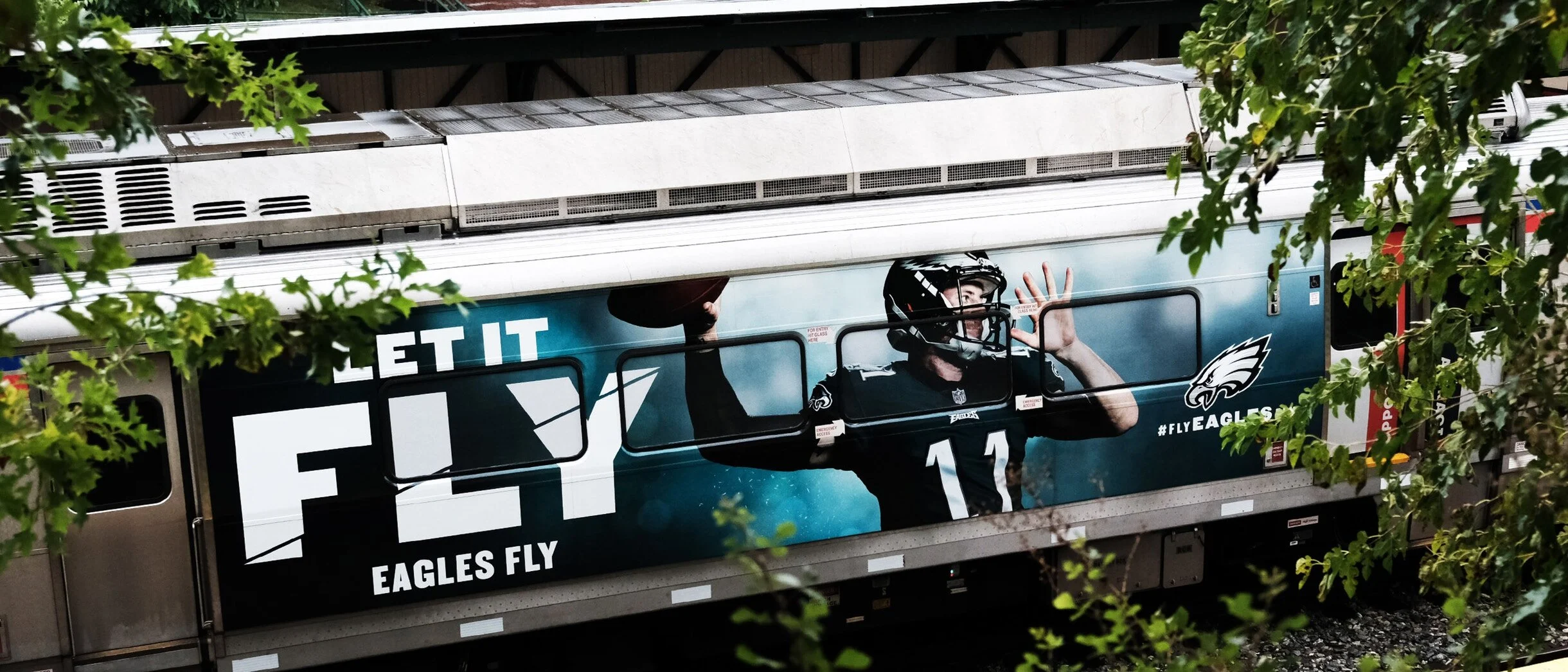 Philadelphia-Eagles-Train-Wrap.jpg