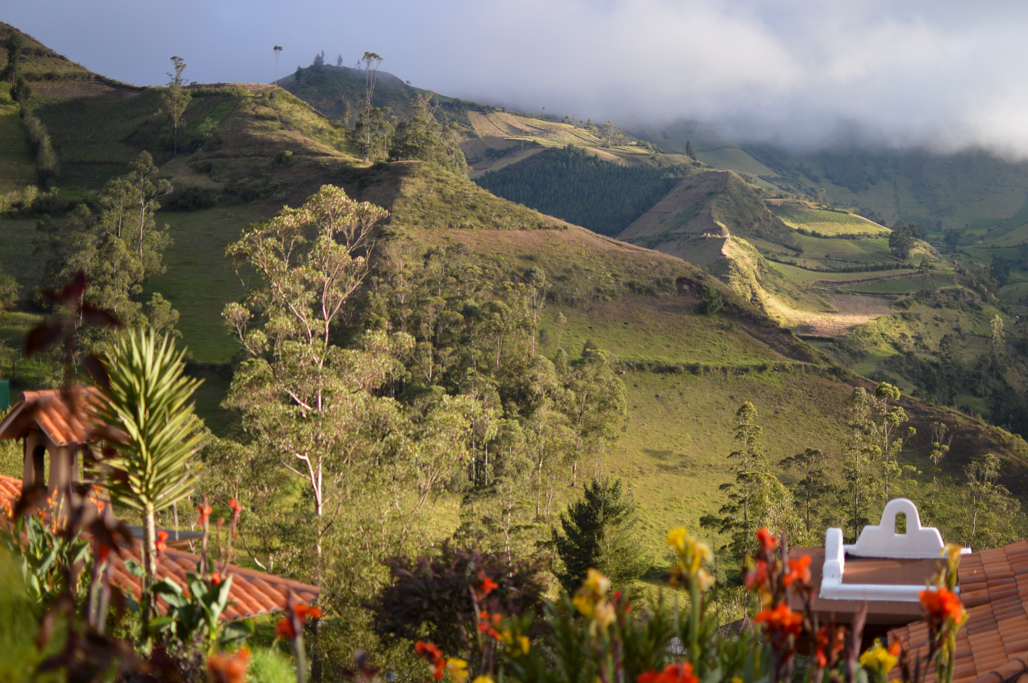 quilatoa-hike.jpg
