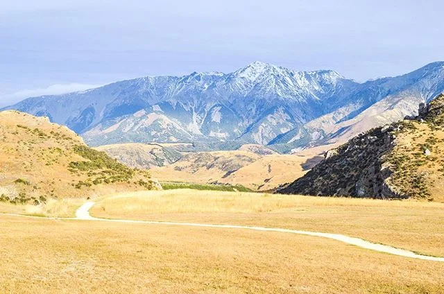 It feels so bittersweet to leave New Zealand today and head to our LAST(😲) country 🇳🇿 From seeing Cale&rsquo;s parents after 8 months apart, to sleeping in our little home on wheels, spending some time in the mountains has been a recharge we didn&