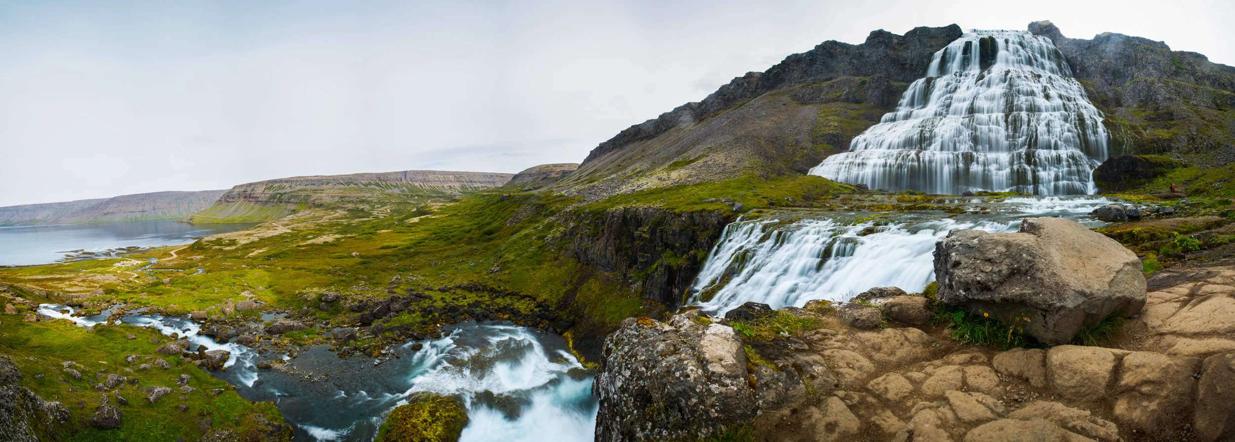 Dinjandifoss.jpg