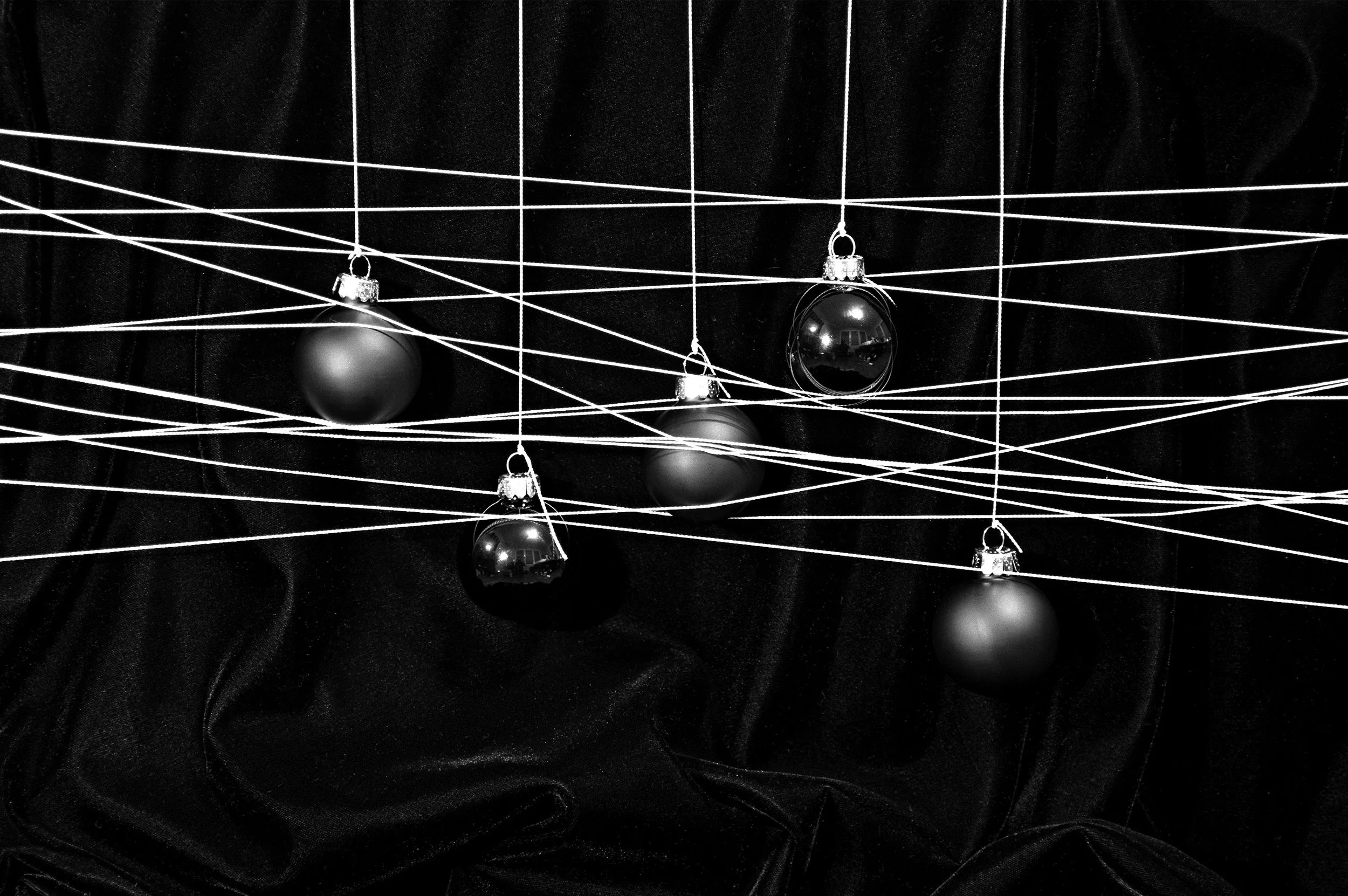 4-ornaments.jpg