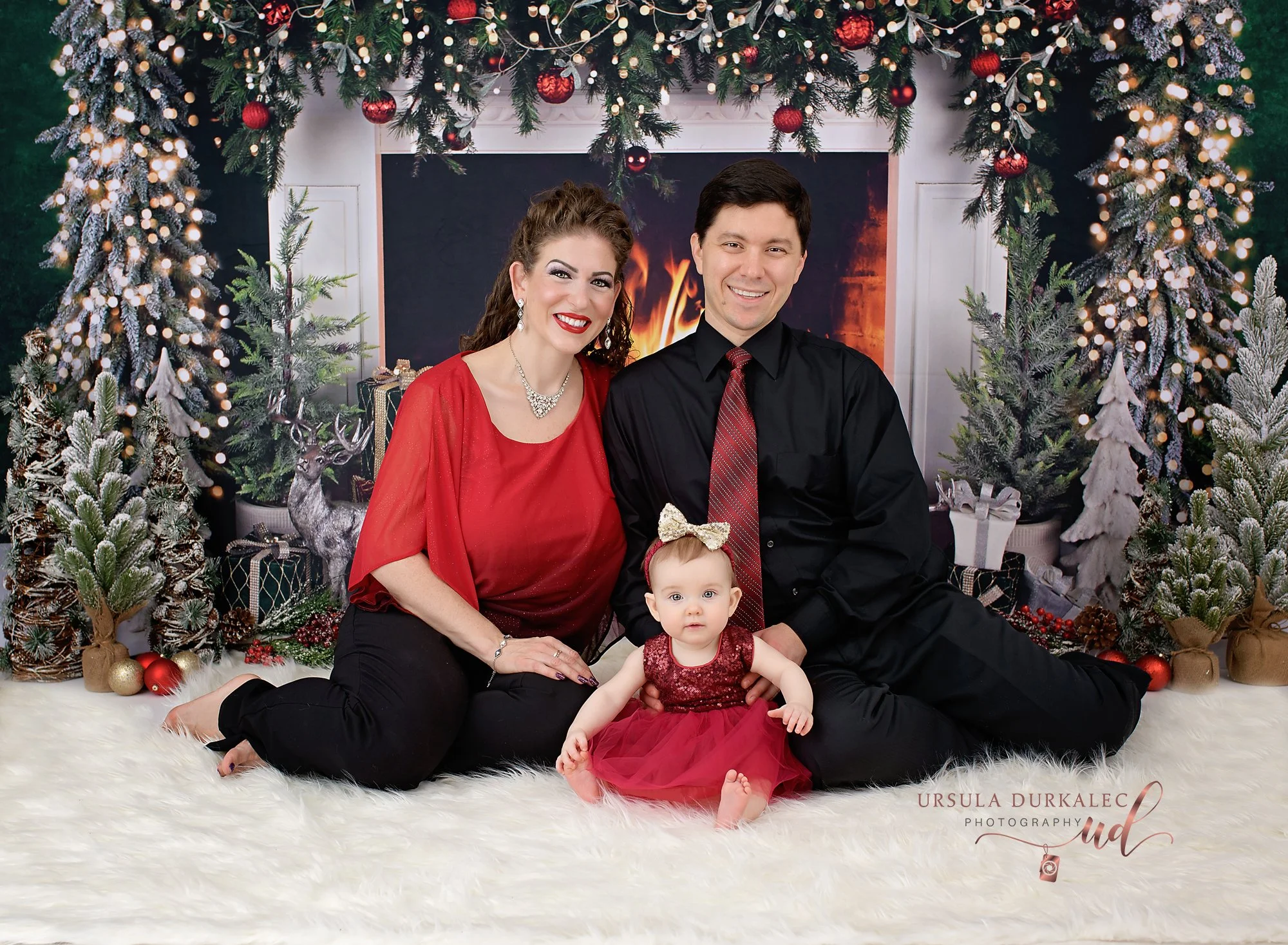 Christmas Mini Session U21_8376.jpg