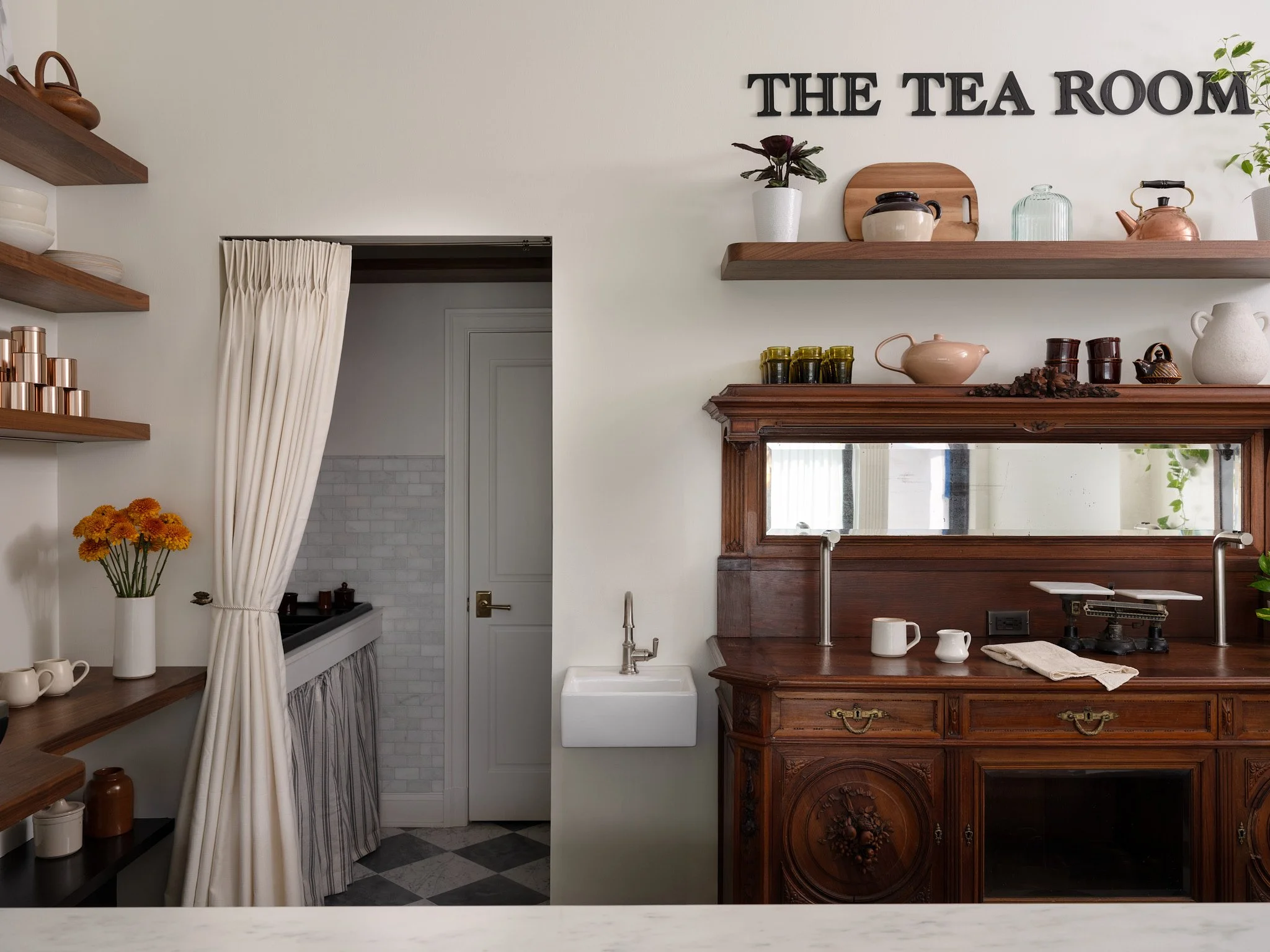 Laura Hodges 704 Studio0043.jpg