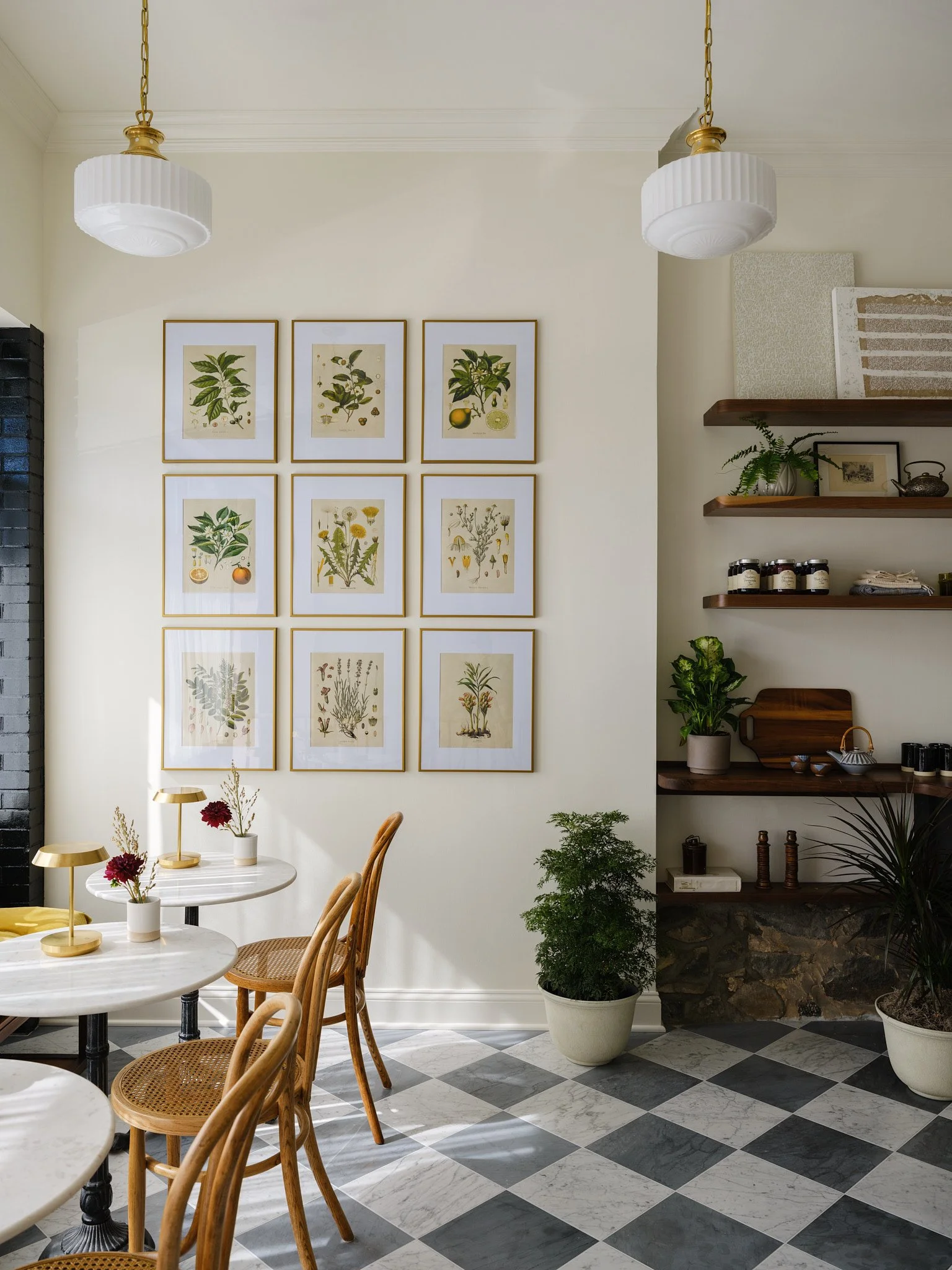 Laura Hodges 704 Studio0907.jpg