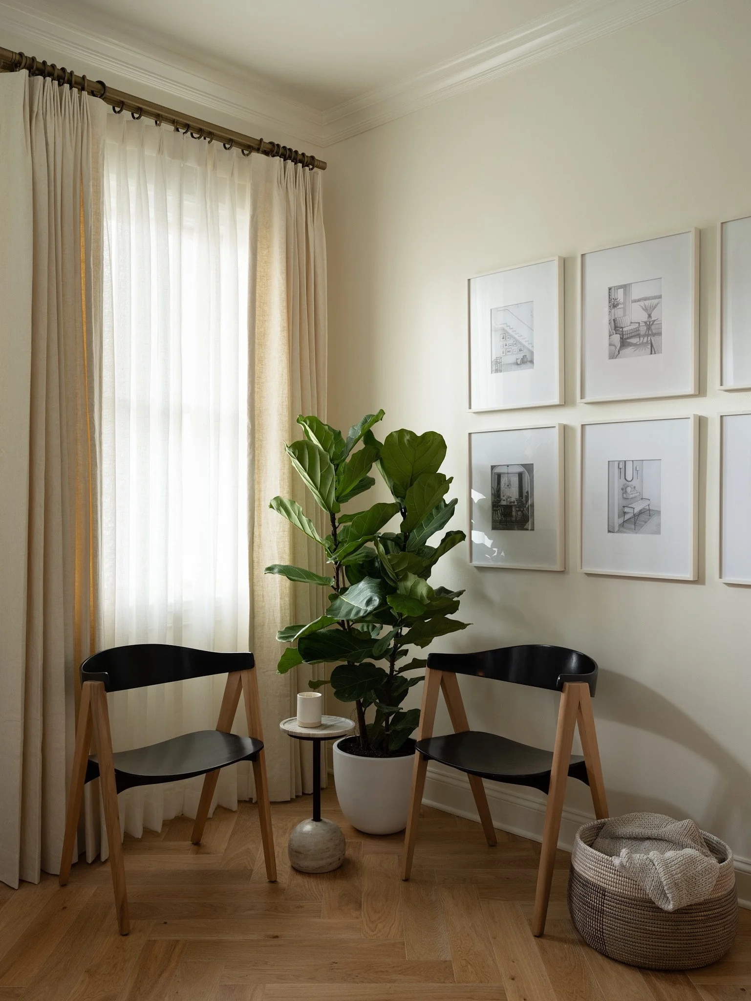 Laura Hodges 704 Studio0275.jpg