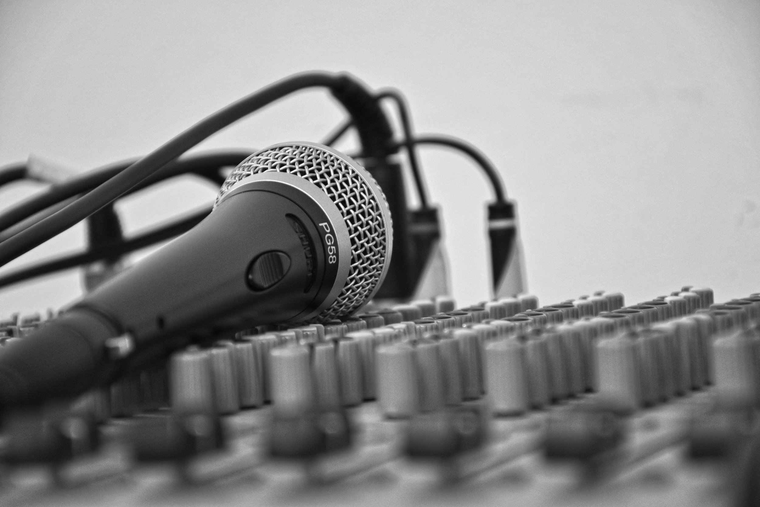 mic-mixer.jpeg