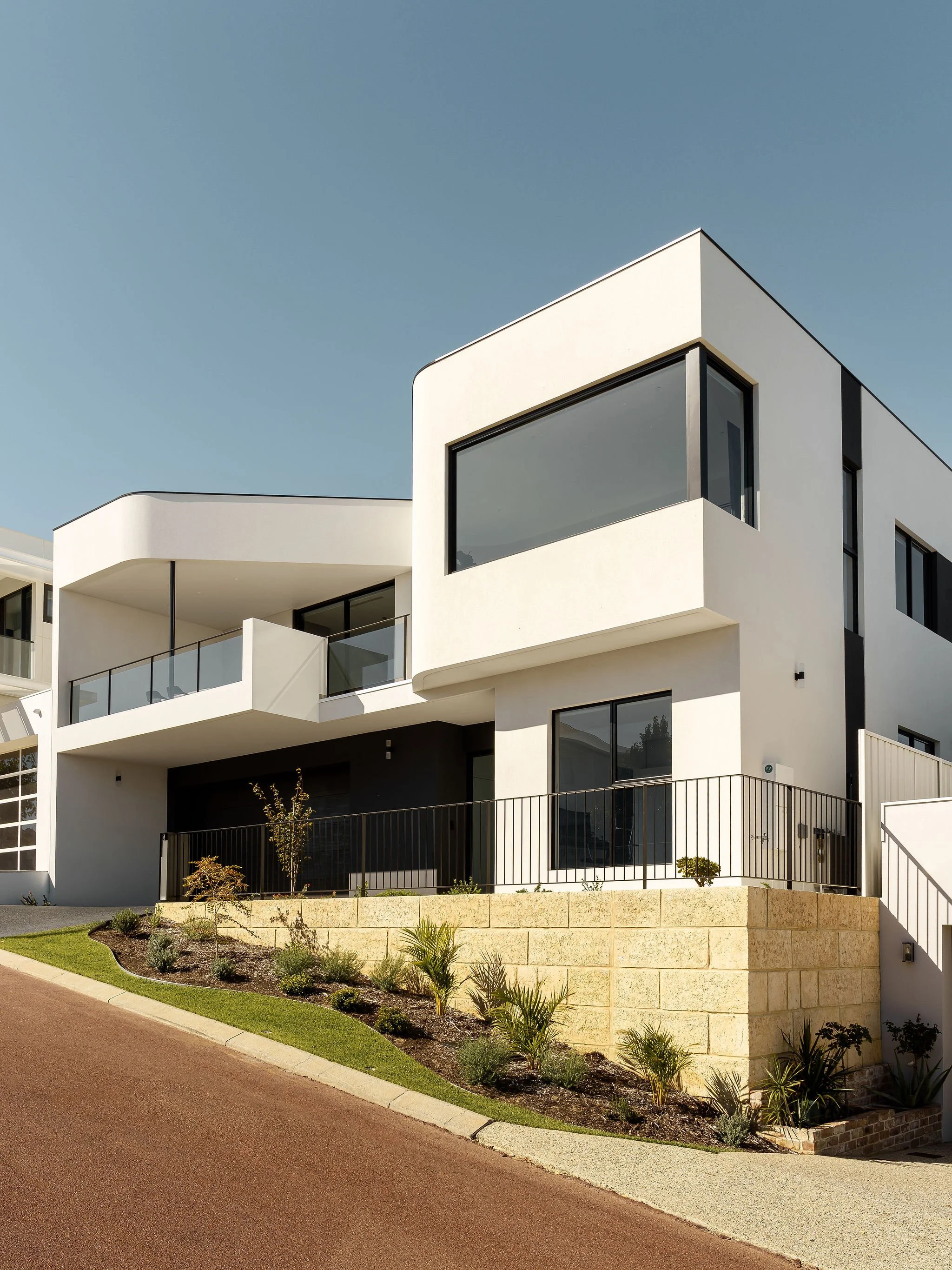 Casa Riviera_front right.jpg