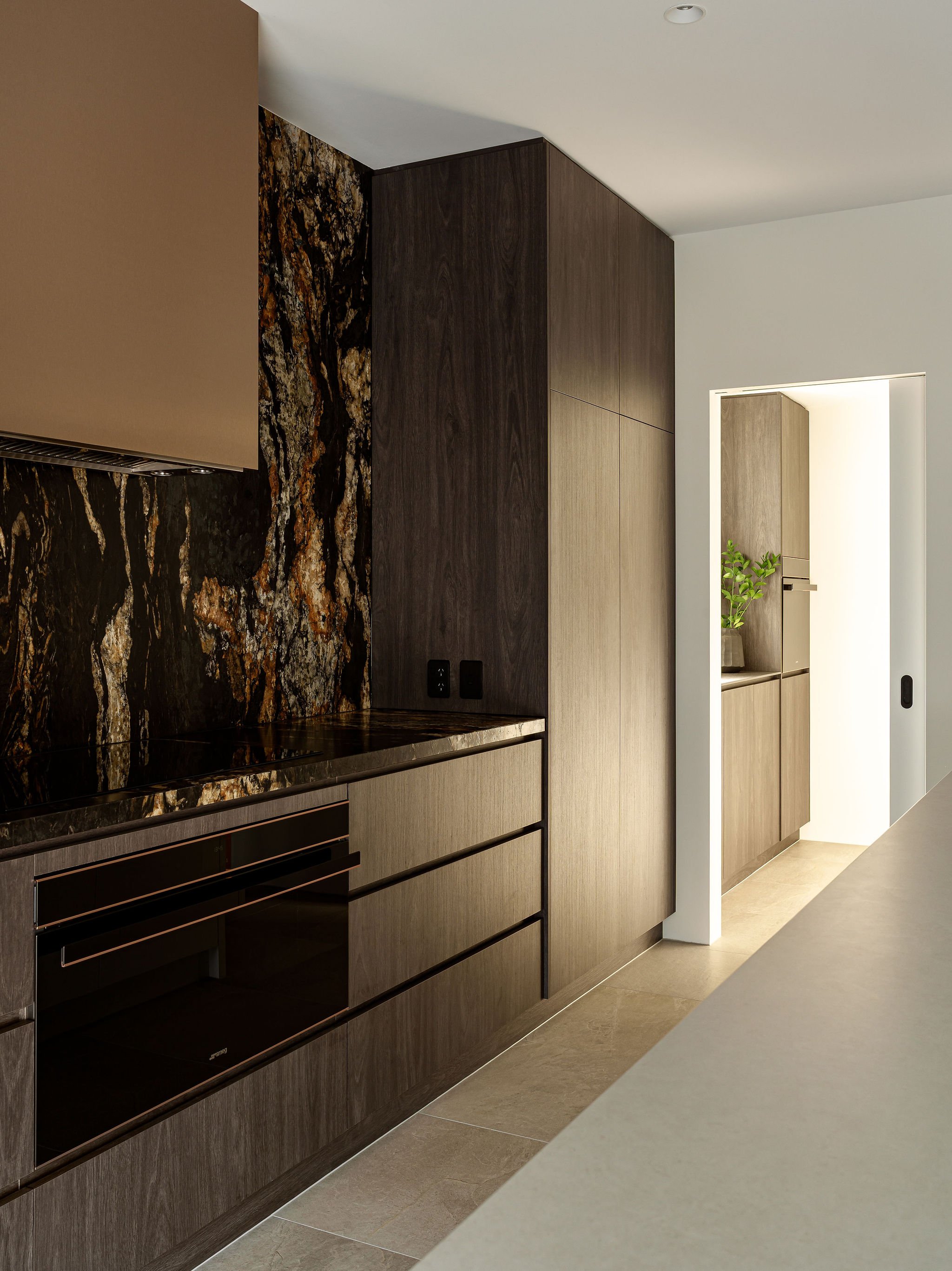 Casa Riviera_Kitchen_02.jpg