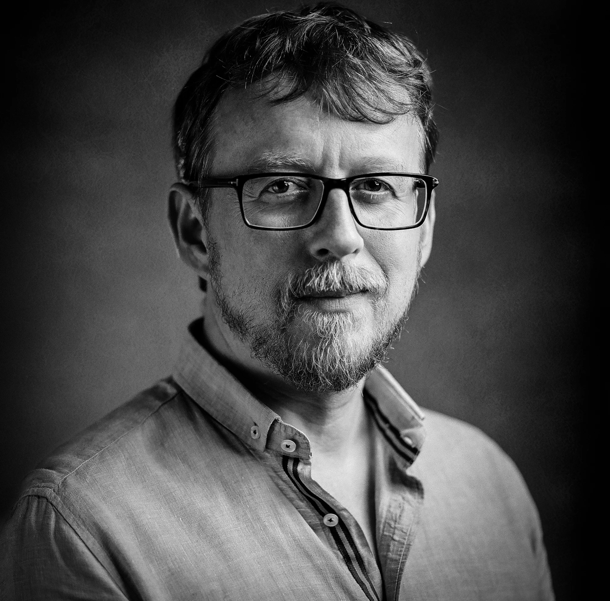 Bradley Aaron-RG-Portrait-Rob_Godden_Portrait-000092010004-Edit.jpg