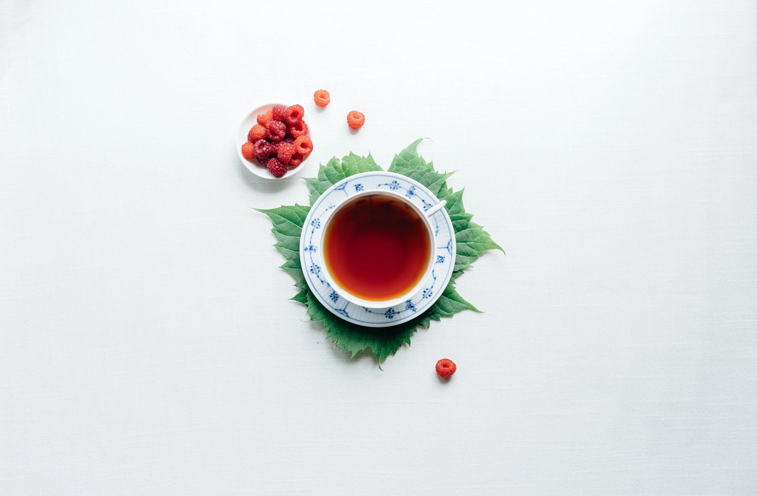 5 Ways Raspberry Leaf Tea Benefits Hormones