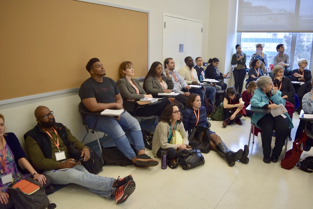 Seating room only in many sessions in Hindsight