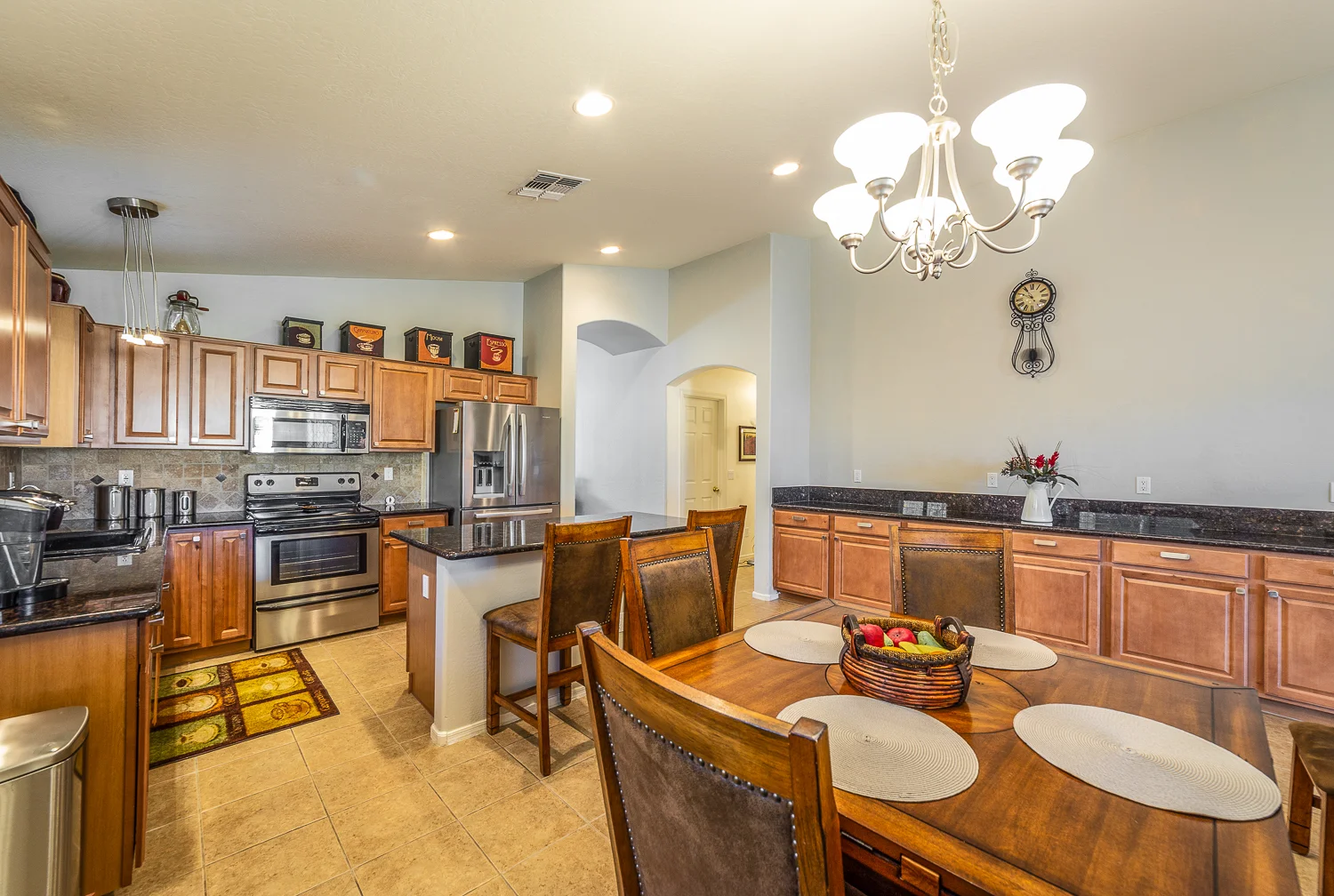 33278_N_Roadrunner_Ln_kitchen2.jpg