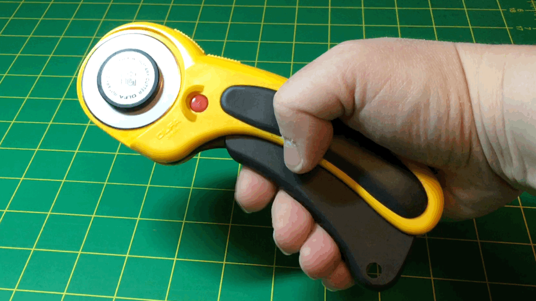 OLFA 45mm Deluxe Handle Rotary Cutter (RTY2/DX) Review — Makes
