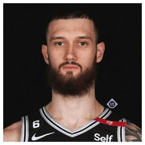 Player Card: "F/C"