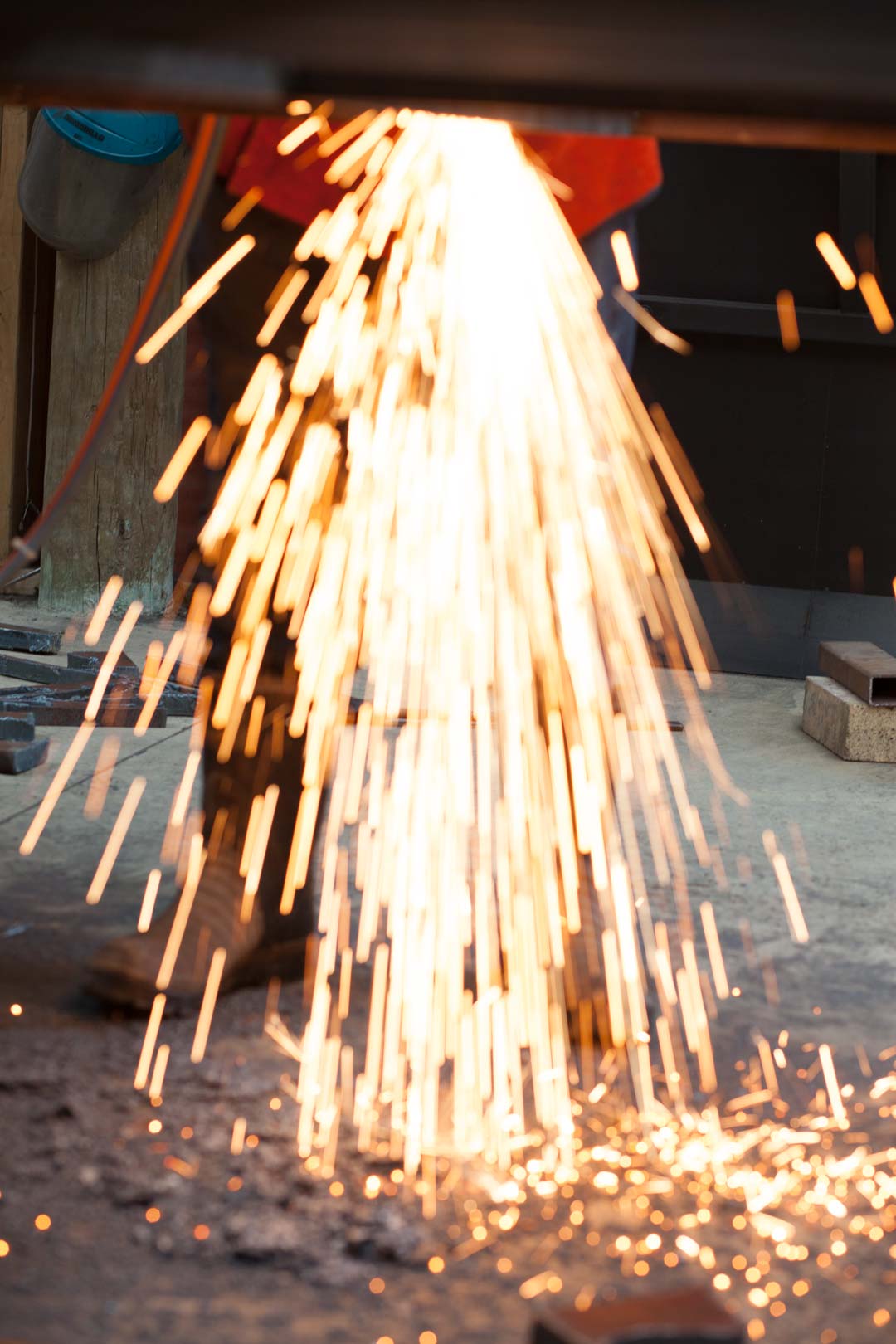      








  

    
  
     

      

      
         
          
        
        

        
          
            
           
                
           
        
          
        

        
          
           
              Jason Dench, artisan metal sculptor  
           
        
      
         
      

     
  


  


            