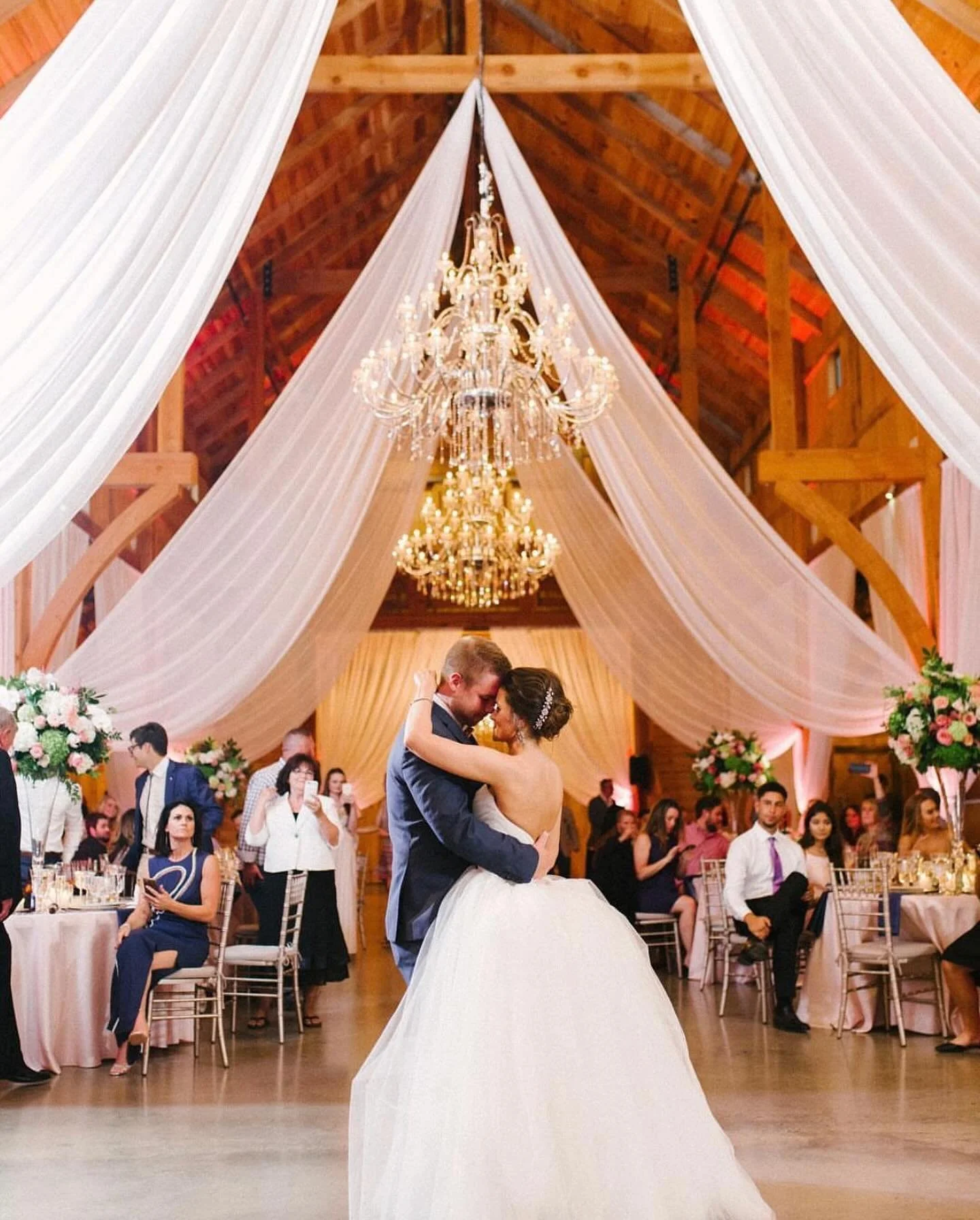 #brideandgroom #weddingvenue #rusticwedding #barn #barnwedding #countrywedding #texaswedding #dallaswedding #weddinginspiration #celinatx