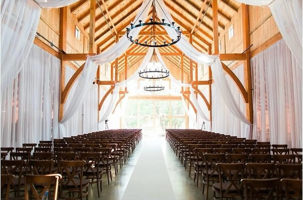 #weddingvenue #rusticwedding #barn #barnwedding #countrywedding #texaswedding #dallaswedding #weddinginspiration #celinatx