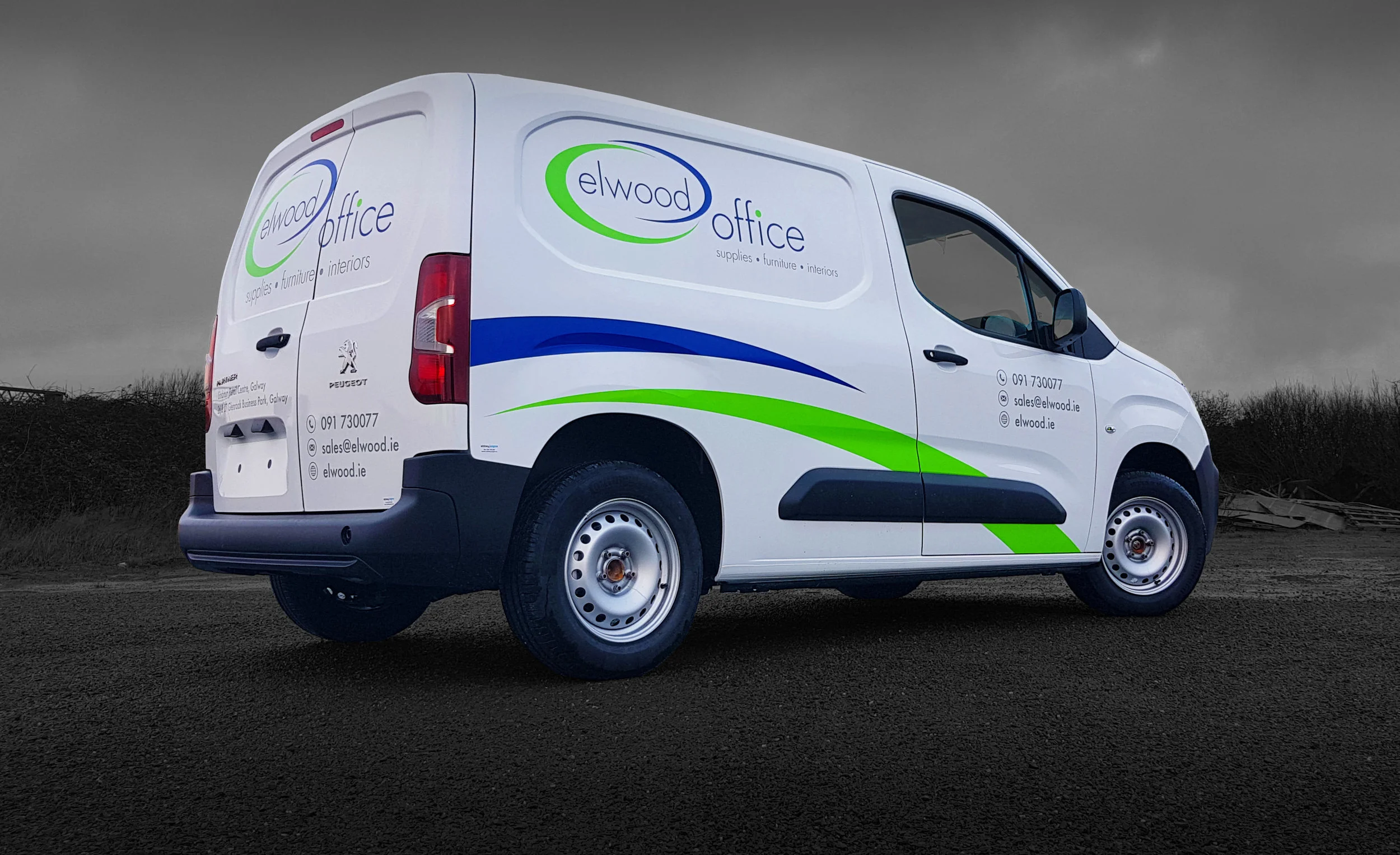 elwood peugeot partner.jpg