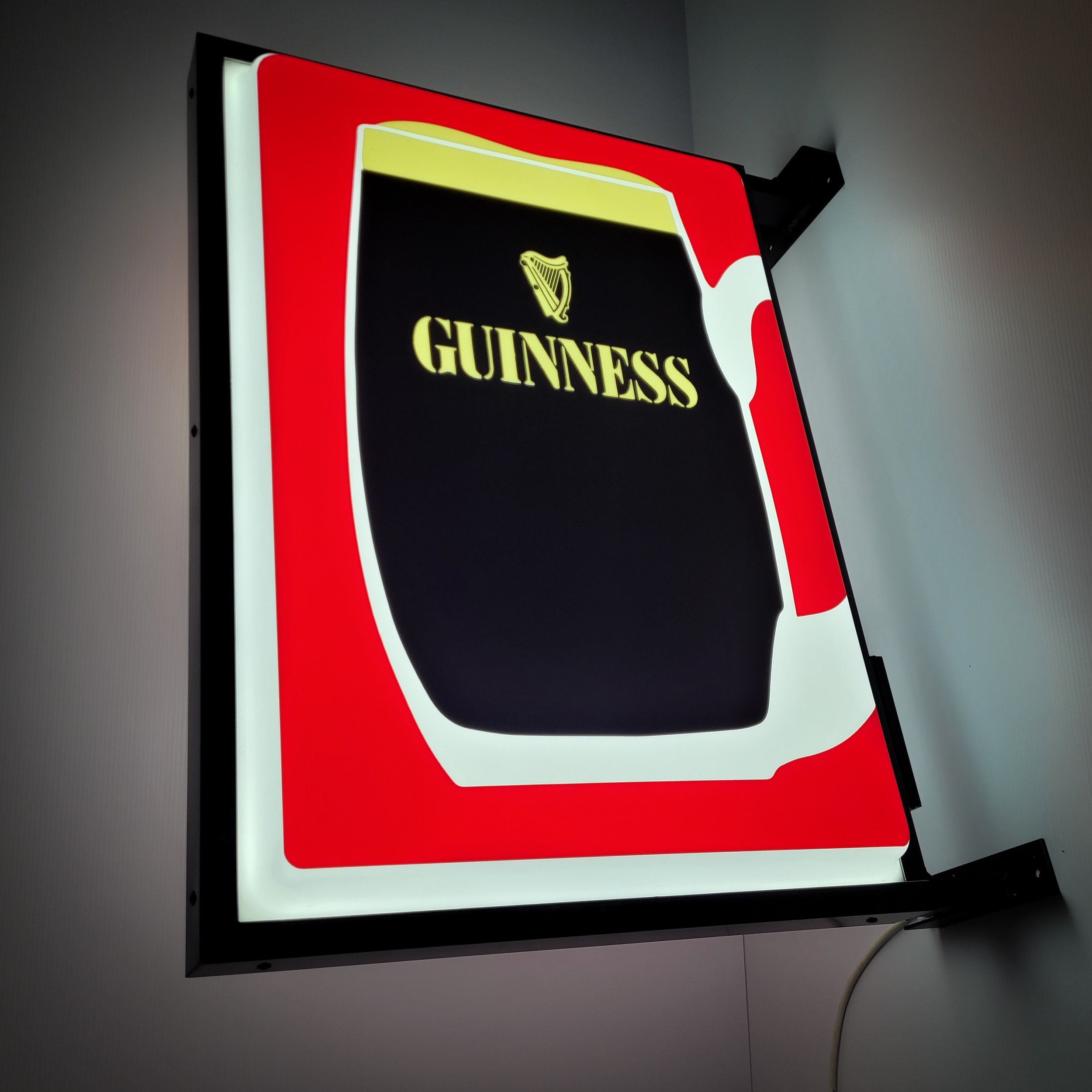 Projecting Guinness Lightbox Signs-01.jpg