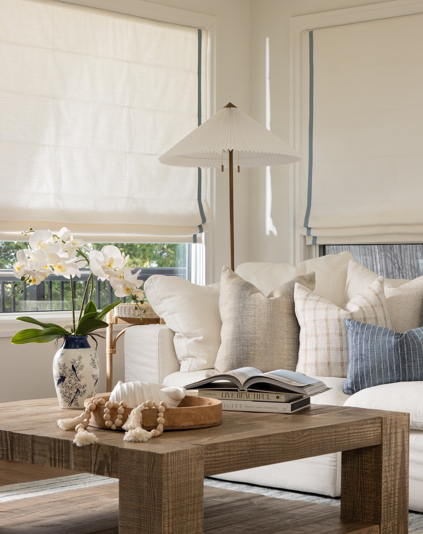 In love with our photos from the Wasaga Beach House!

Bringing new life to this Wasaga Beach retreat with a thoughtful renovation that merges beach house breeziness with ski chalet warmth. Freshly crafted millwork and carefully selected textured wall