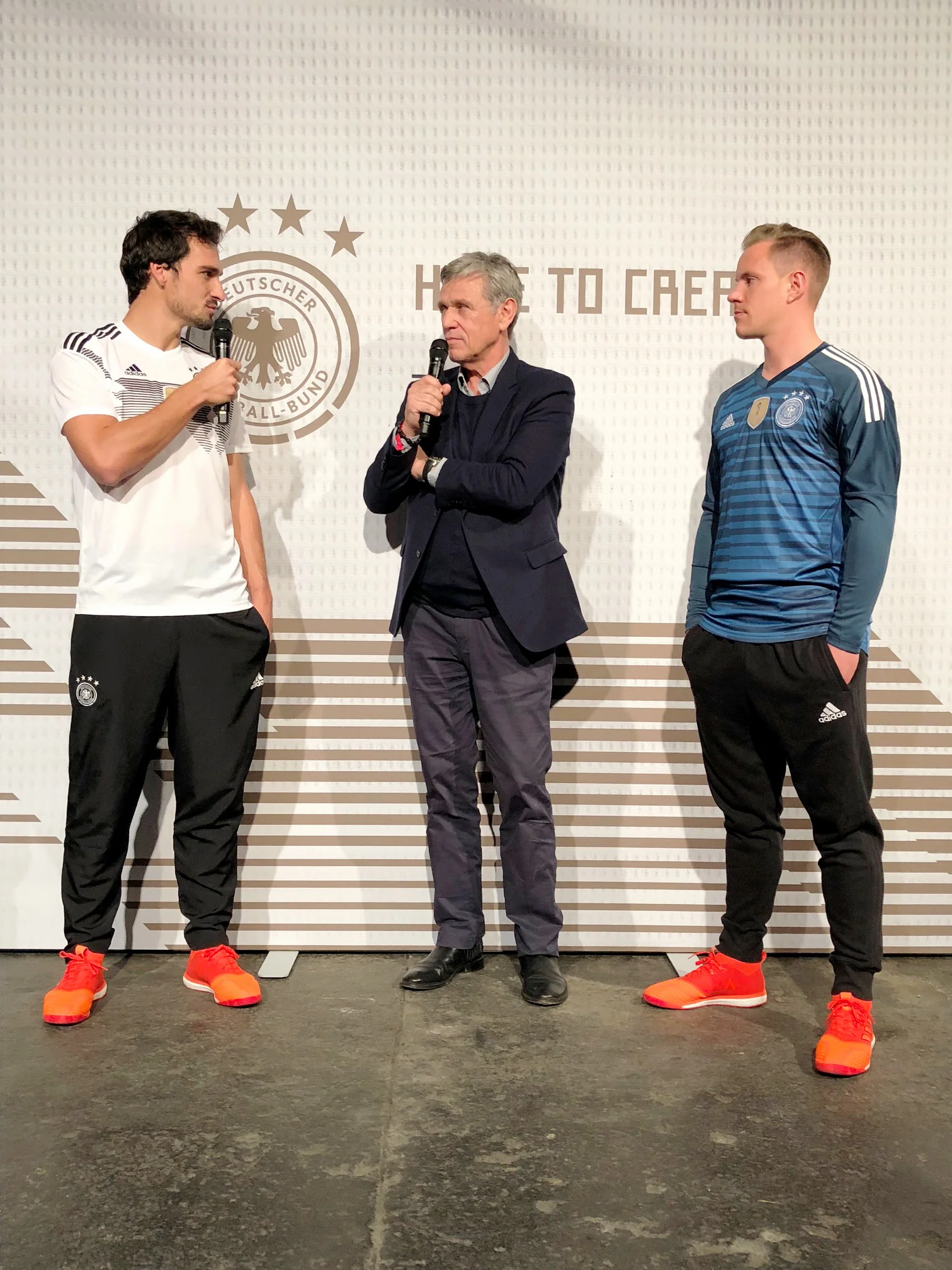JuliaStelzner_WMTrikot.jpg
