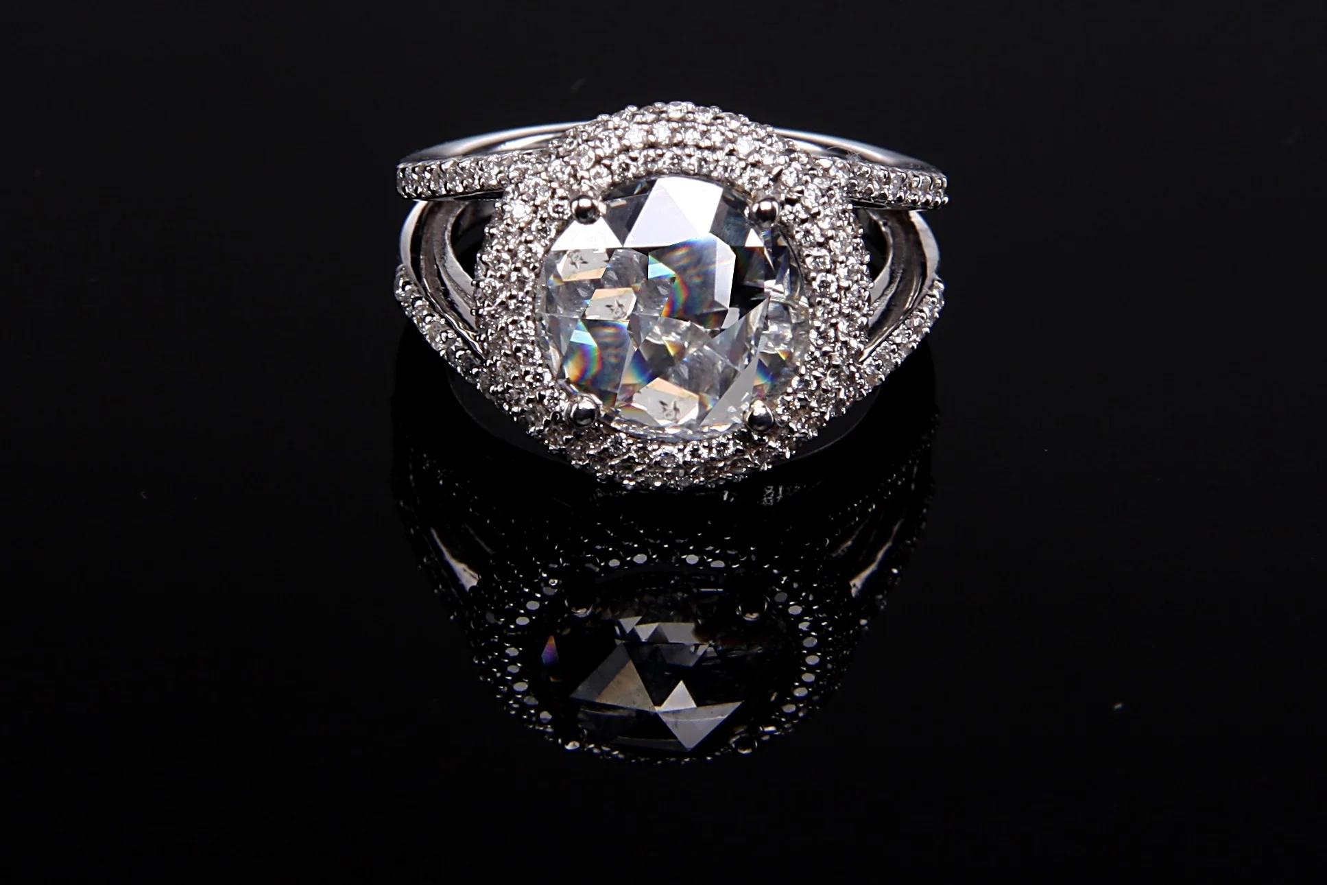 3 CT CENTER RC DIAMOND RING 