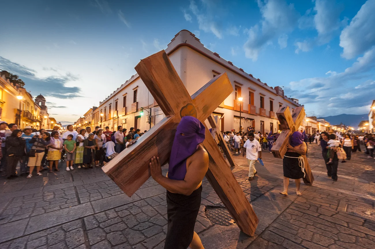 Procesión del Silencio, Oaxaca, México.