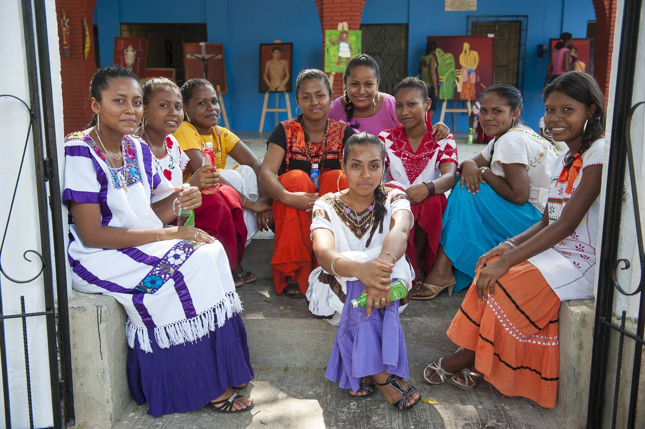 28 Mujeres de Santa María Chicometepec, municipio de Santa María Huazolotitlán.