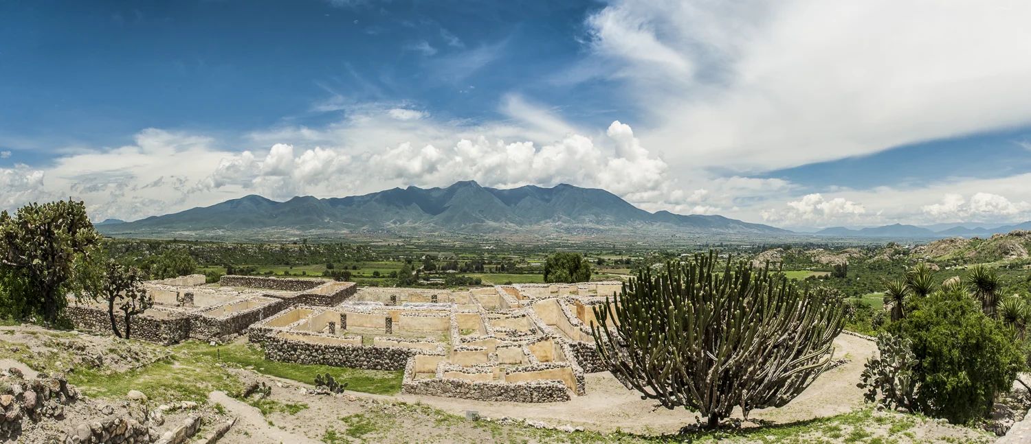   Zona Arqueológica de Yagul,  Valle de Tlacolula, Oaxaca, México. 
