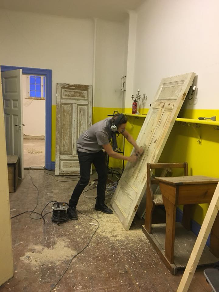 fredrik removing paint .jpg