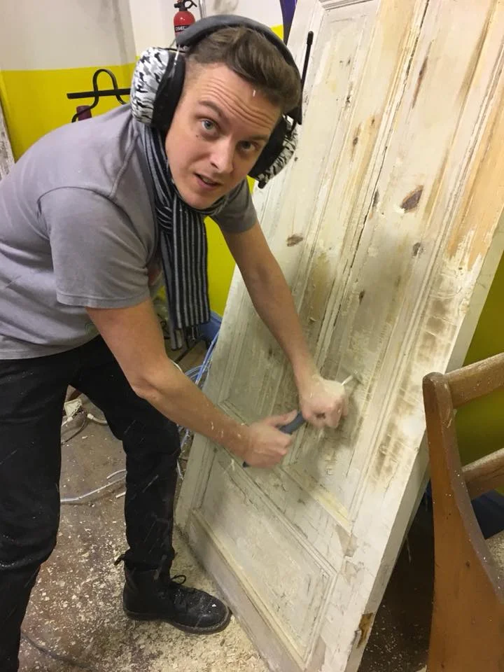 scraping doors helsinlgiht.jpg