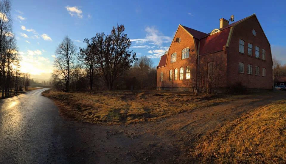 House of Helsinglight - FX Academy, Art Gallery, Alternative Artist in Residence, Conference & Events in Vattlång, mid north Sweden.