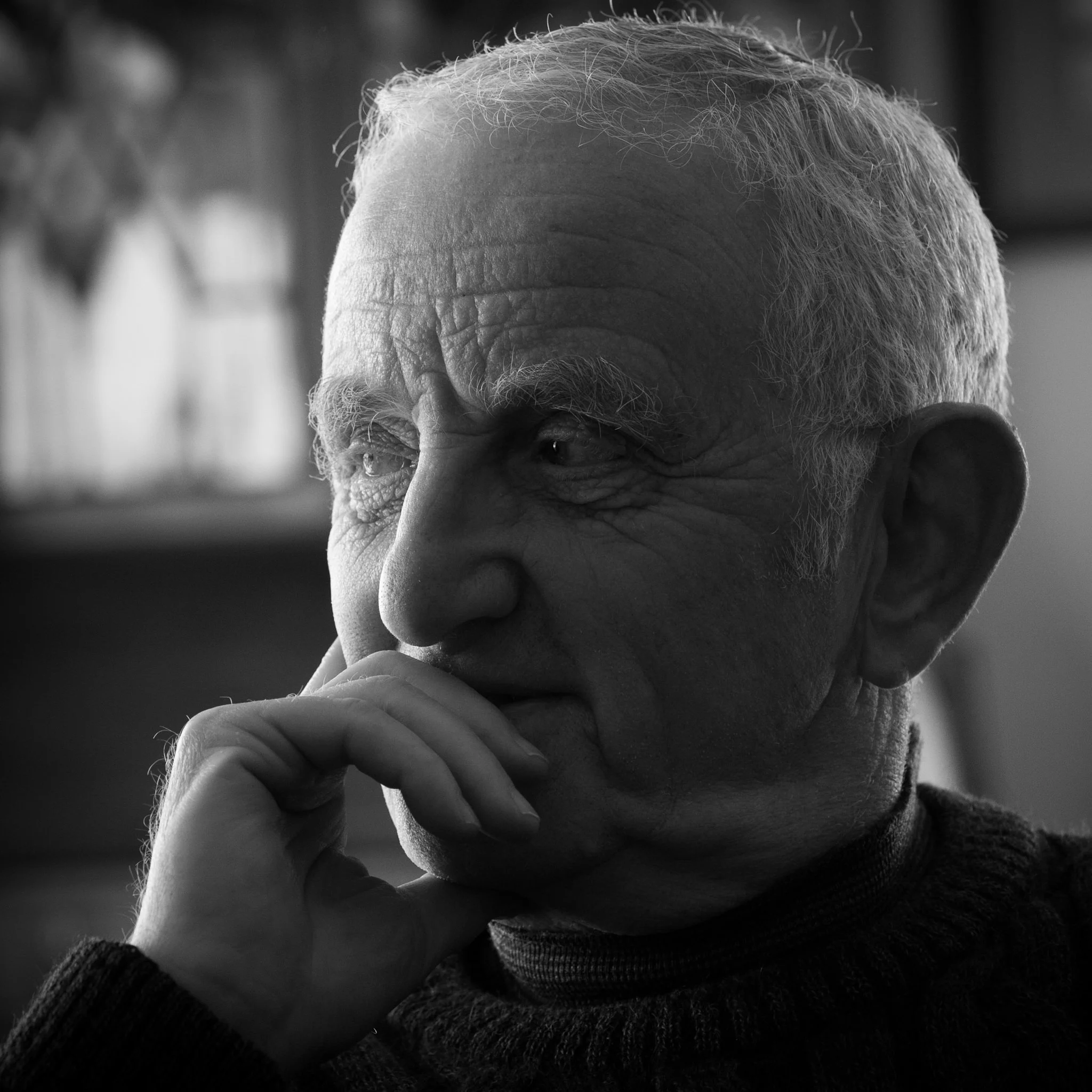 ROBERT NAREV MNZM, BA, LLB CHAIRMAN
