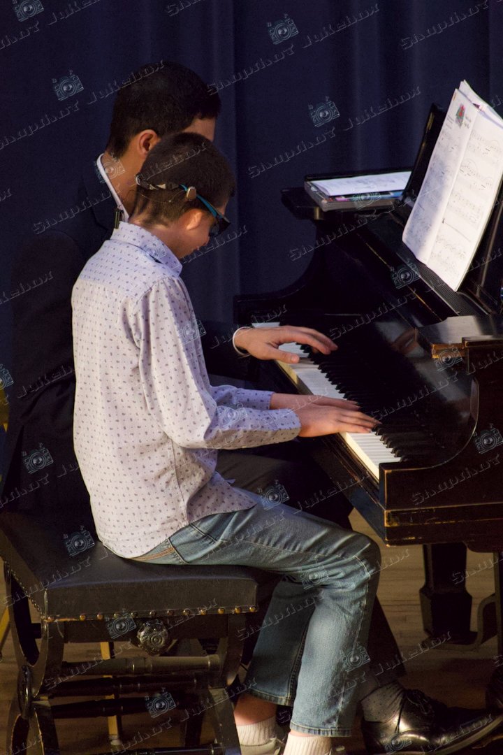 Student 02BL - 7.jpg