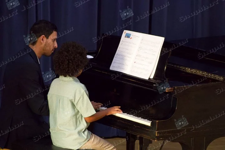 Student 01DE - 10.jpg