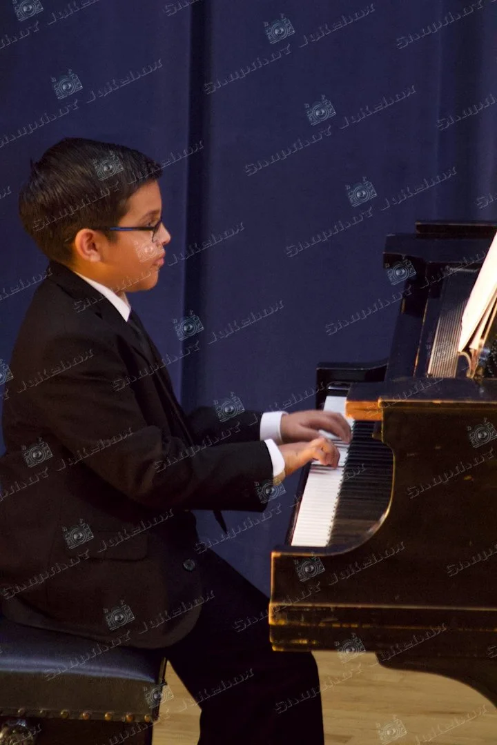 Student 18MM - 3.jpg