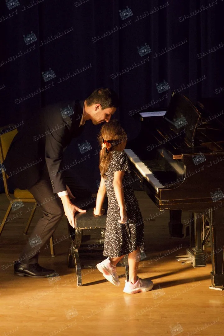 Student 06RZ - 1.jpg