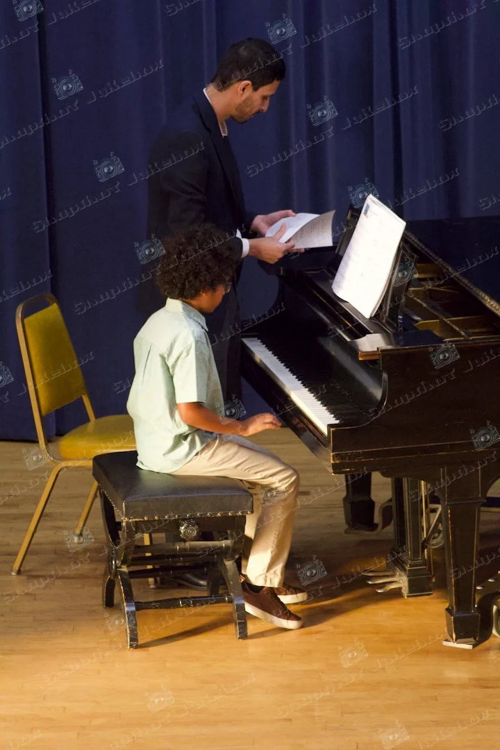 Student 01DE - 3.jpg