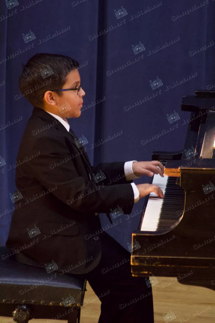 Student 18MM - 5.jpg