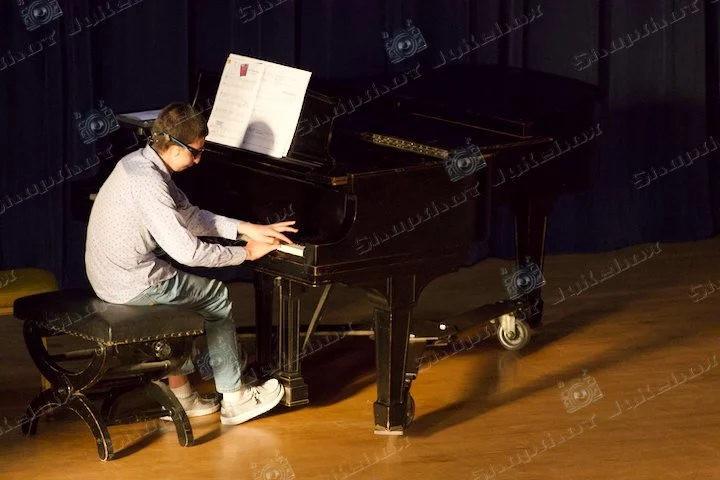 Student 02BL - 25.jpg