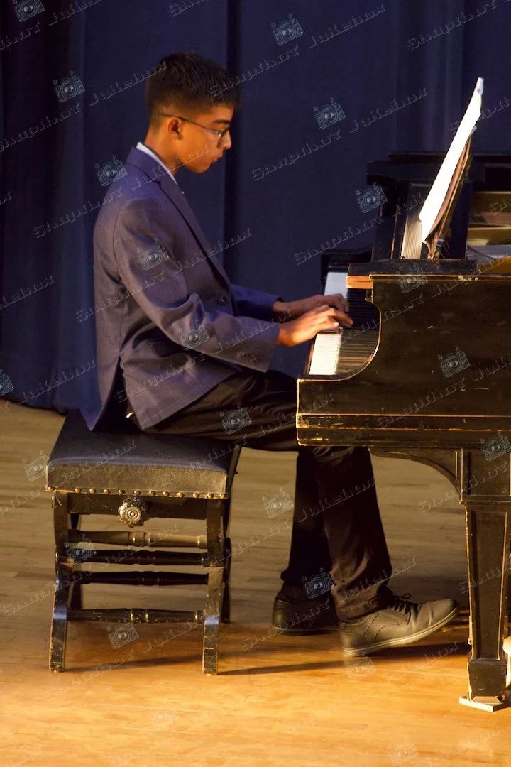 Student 16AT - 7.jpg